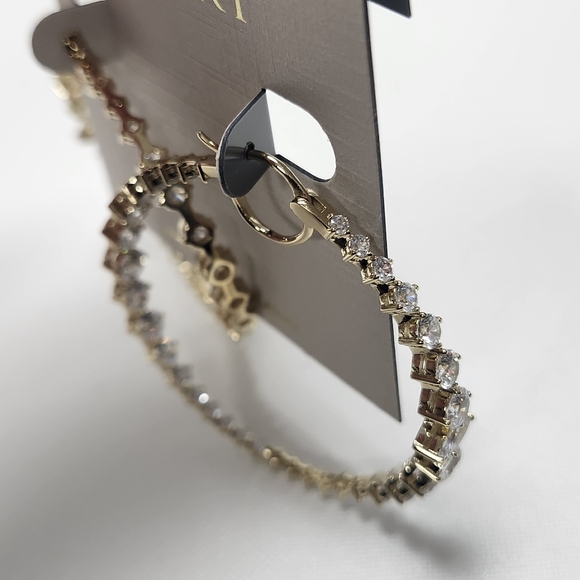 NWT Nadri Gold Leah Statement Hoop Earrings - Picture 5 of 5